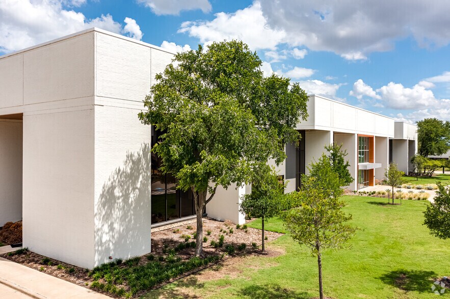 More Photos Of 6600 Chase Oaks Blvd, Plano Unknown For Lease
