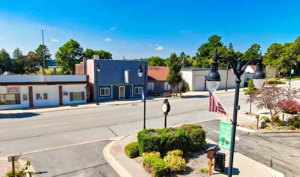 More Photos Of 210 2nd St, Lincoln Flex For Sale