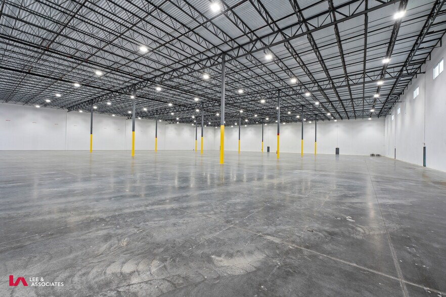 More Photos Of 5001 N Commerce Dr, College Park Warehouse For Lease