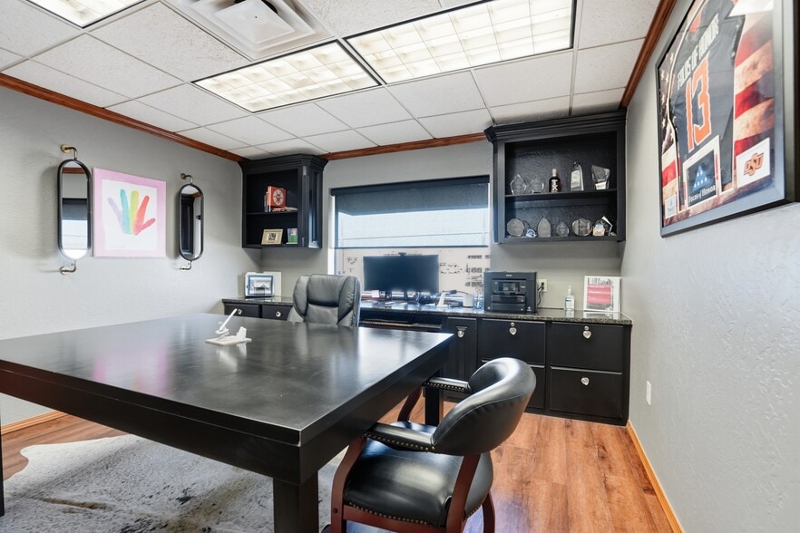 More Photos Of 14220 S Meridian Ave, Oklahoma City Warehouse For Sale