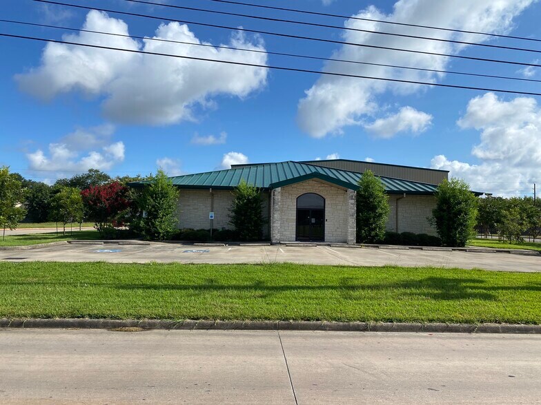 More Photos Of 18050 Kieth Harrow Blvd, Houston Warehouse For Lease