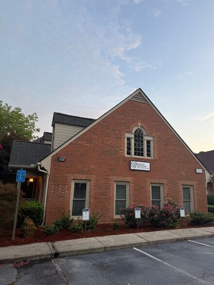 More Photos Of 1831 Independence Sq, Dunwoody Office For Lease