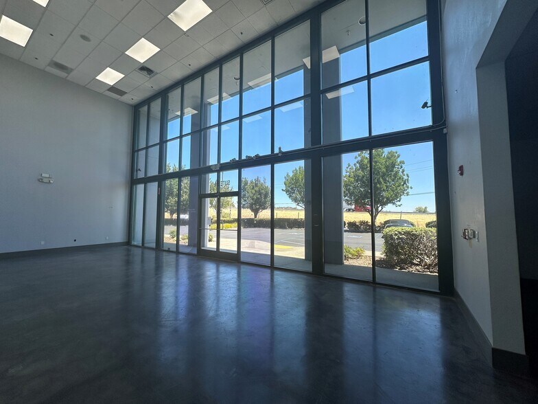 More Photos Of 455 Lopes Rd, Fairfield Warehouse For Lease