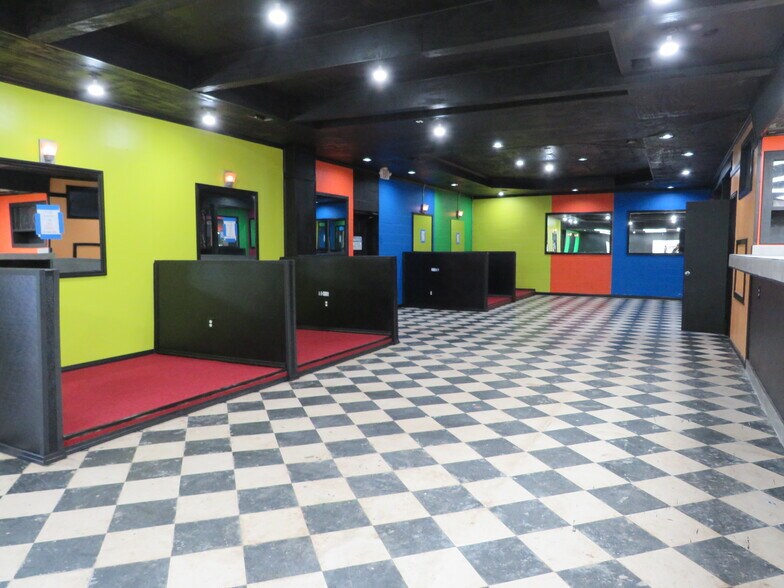 More Photos Of 7480 E Hwy 34, Ridgeway Restaurant For Sale