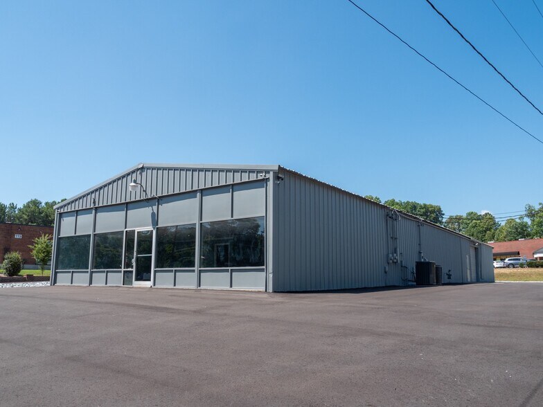 More Photos Of 165 Mayo St, Hillsborough General Retail For Lease