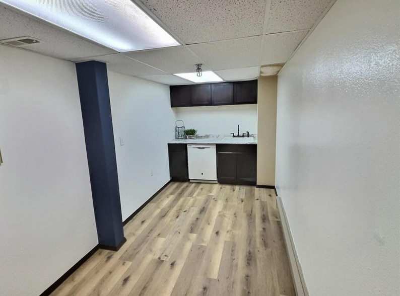 More Photos Of 330 S Walsh Dr, Casper Medical For Lease