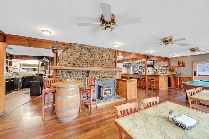 More Photos Of 1051 Hwy 4, Arnold General Retail For Sale