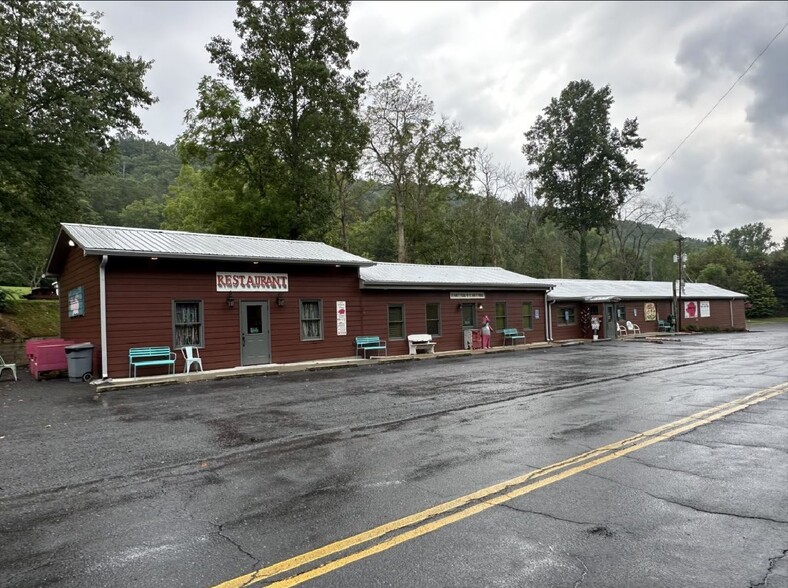 Primary Photo Of 824 Cherry Log, Cherry Log Winery Vineyard For Sale