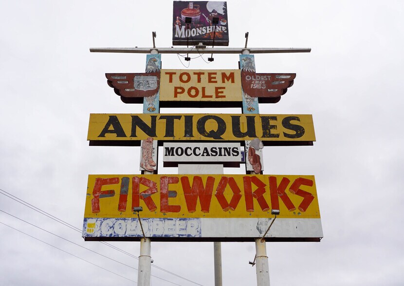 More Photos Of 1413 Martin Springs Dr, Rolla Convenience Store For Lease