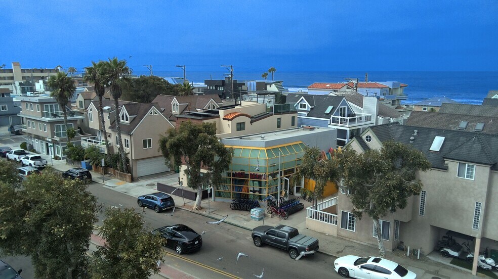 More Photos Of 3830 Mission Blvd, San Diego Storefront Retail Residential For Sale