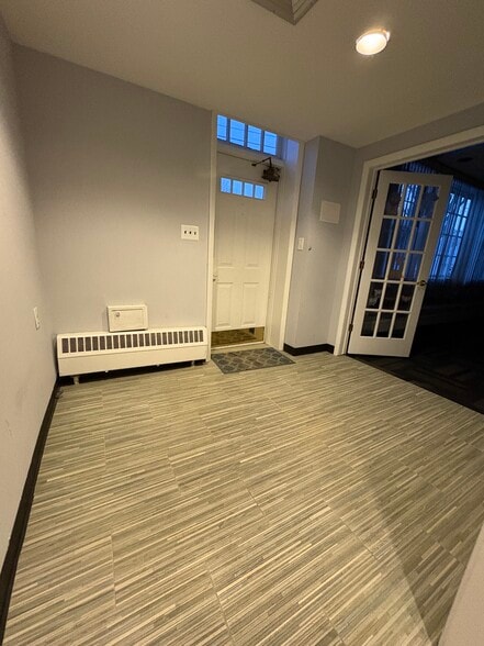 More Photos Of 141 Main St, South River Office For Sale