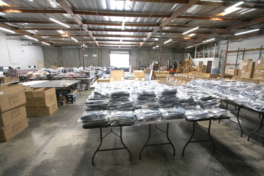 More Photos Of 1101 E 16th St, Los Angeles Warehouse For Lease