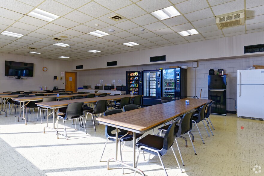 More Photos Of 293 Patriot Way, Rochester Industrial For Sale