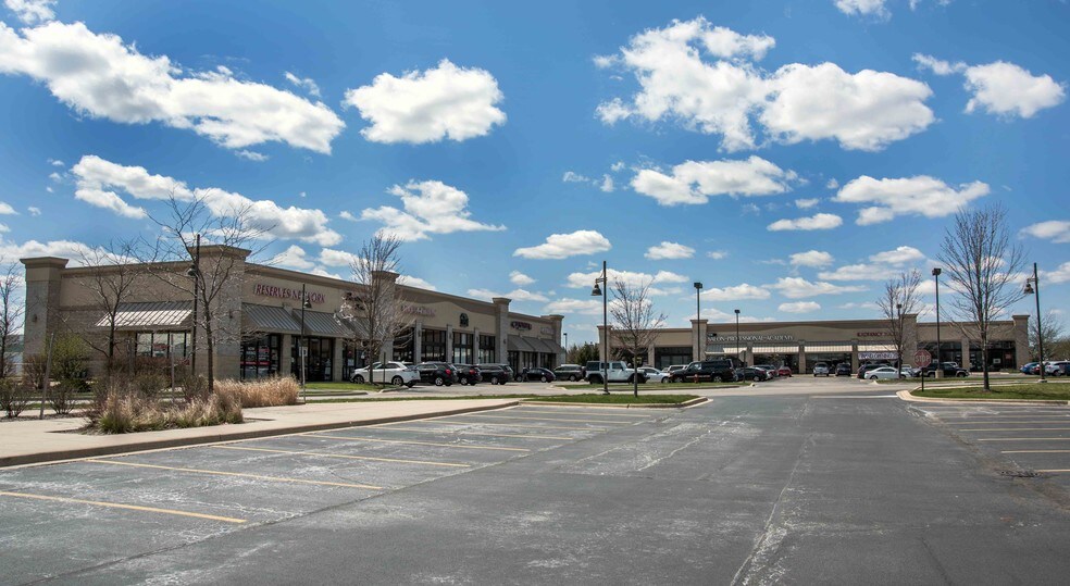 More Photos Of 301-345 Vertin Blvd, Shorewood Unknown For Lease