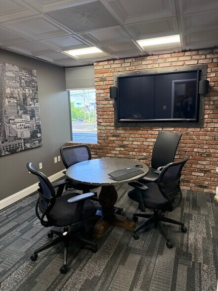 More Photos Of 9701 Fair Oaks Blvd, Fair Oaks Office For Sale