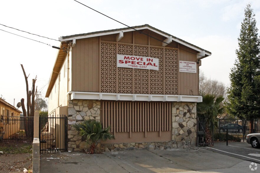 More Photos Of 724 Lampasas Ave, Sacramento Apartments For Sale