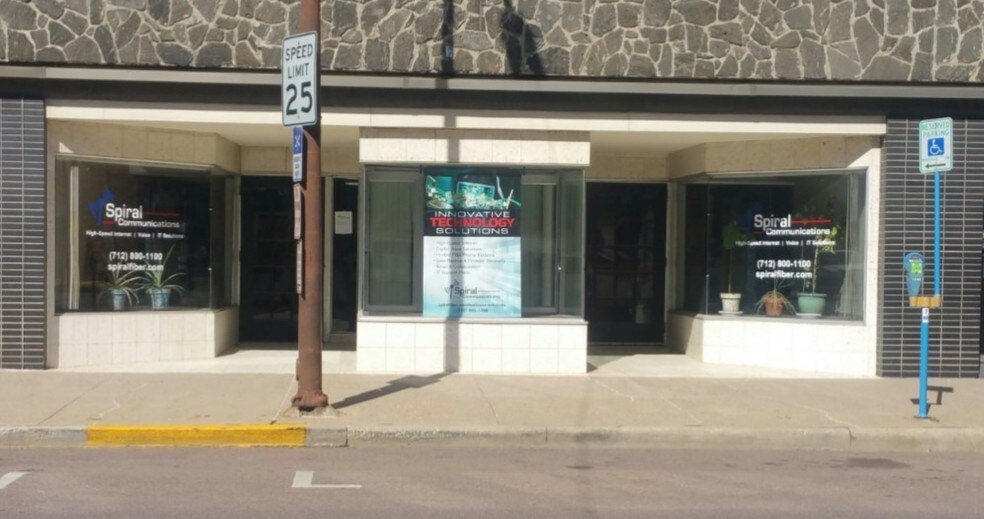 More Photos Of 505-511 5th St, Sioux City Office For Sale