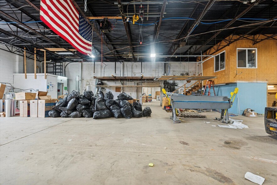 More Photos Of 3605 Salmon St, Philadelphia Industrial For Lease