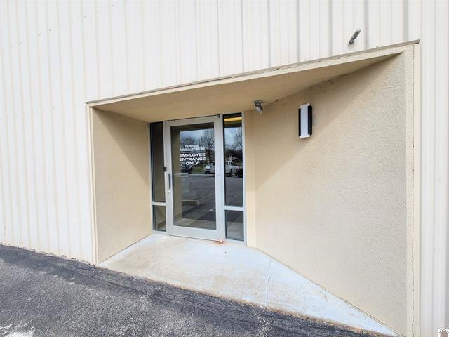 More Photos Of 500 S 17th St, Paducah Warehouse For Lease