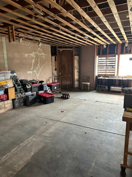 More Photos Of 18 S Alvin Ailey St, Rogers Freestanding For Sale