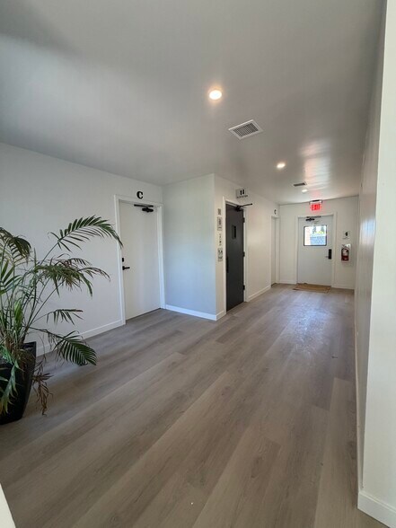 More Photos Of 19830 Lake Chabot Rd, Castro Valley Medical For Lease