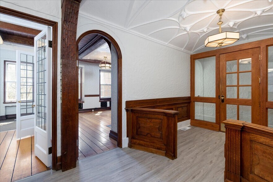 More Photos Of 360 Delaware Ave, Buffalo Office For Lease