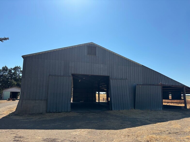 More Photos Of 4873 Gladding Rd, Lincoln Land For Sale