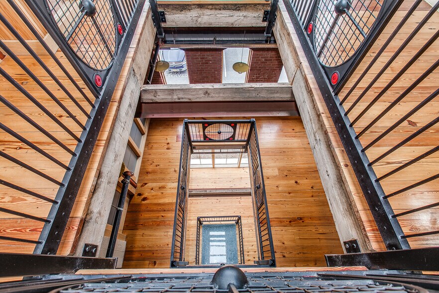 More Photos Of 47 E South St, Frederick Loft Creative Space For Lease