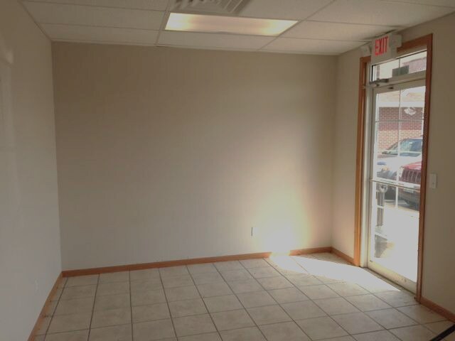 More Photos Of 7264-7282 Argus Dr, Rockford Office For Sale