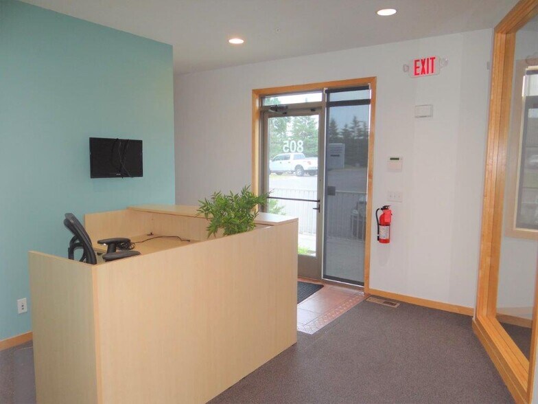 More Photos Of 801-809 Meander Ct, Medina Loft Creative Space For Lease