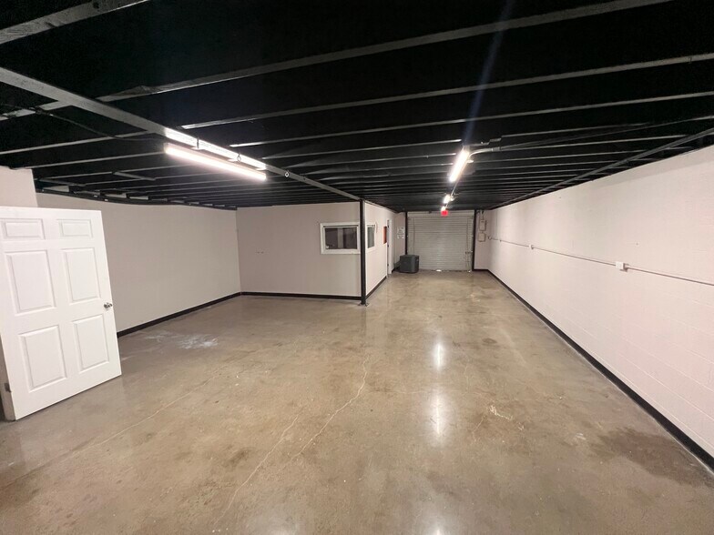 More Photos Of 1710 Texas Ave, Texas City General Retail For Sale