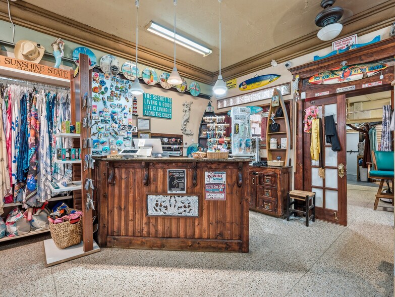 More Photos Of 415 Flagler Ave, New Smyrna Beach Storefront For Sale
