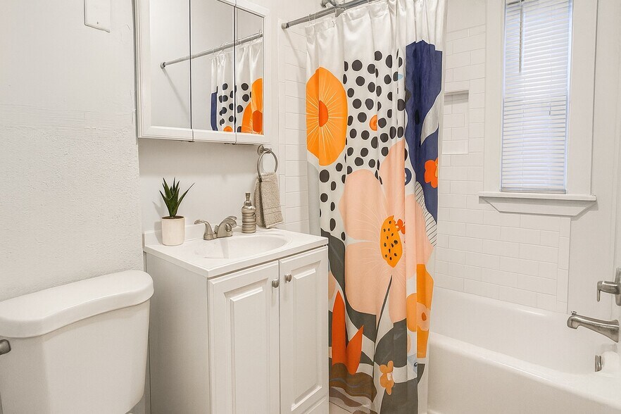 More Photos Of , Kansas City Multifamily For Sale