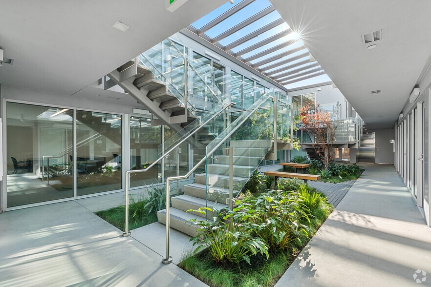 More Photos Of 161 W 25th Ave, San Mateo Medical For Lease