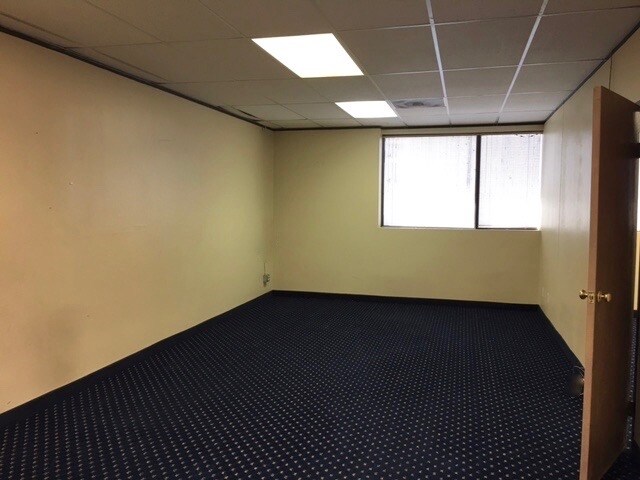 More Photos Of 2200 E 104th Ave, Thornton Office For Lease