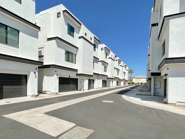 Primary Photo Of 3213 E Flower St, Phoenix Apartments For Sale