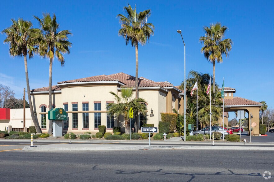 More Photos Of 20 W Pacheco Blvd, Los Banos Hotel For Sale