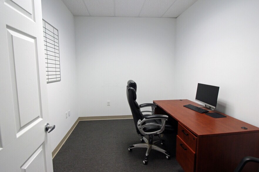 More Photos Of 80-82 Northboro Rd E, Marlborough Office For Sale