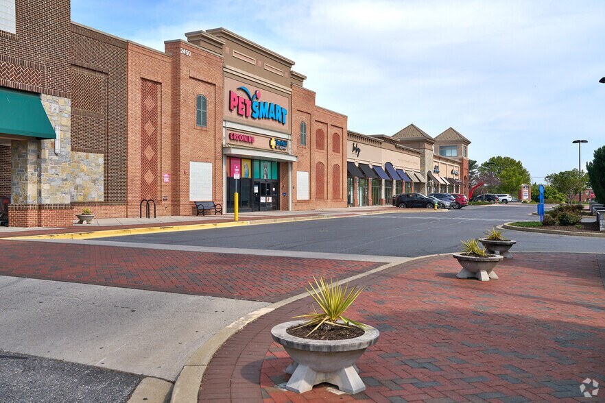 More Photos Of 2430-2480 Osprey Way S, Frederick Storefront For Lease