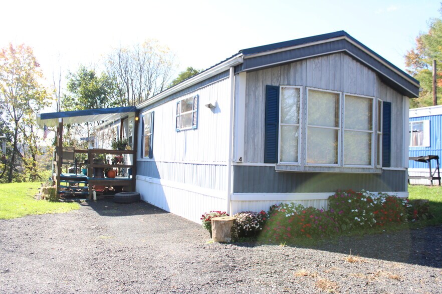 More Photos Of Chapel Dr, Pine Grove Manufactured Housing Mobile Home Park For Sale