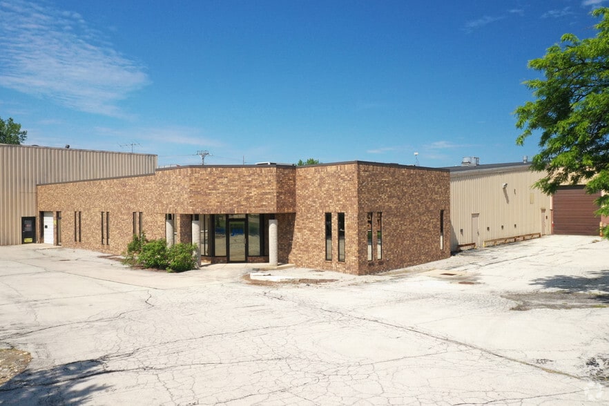 More Photos Of 5626 21st St, Racine Industrial For Sale