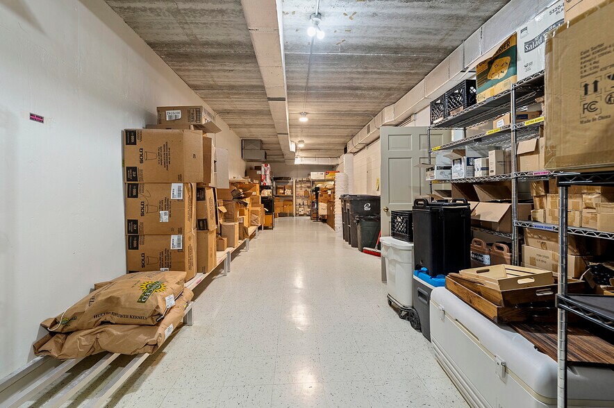 More Photos Of 802 George St, De Pere Freestanding For Sale