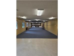 More Photos Of 2020 9th St E, Glencoe Office For Sale