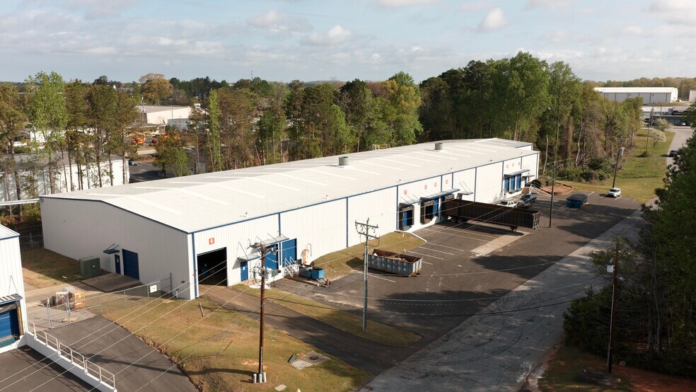 More Photos Of 120 McDougall Ct, Greenville Unknown For Lease