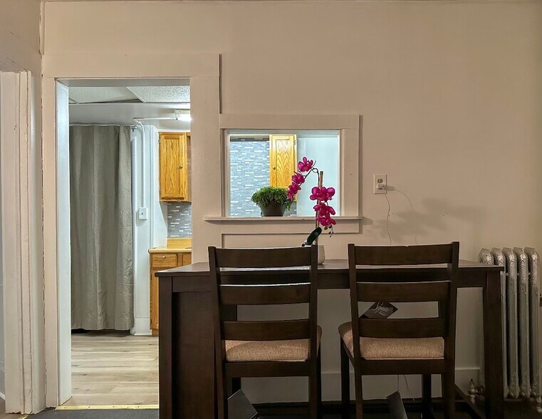 More Photos Of 408 James St, Syracuse Apartments For Sale