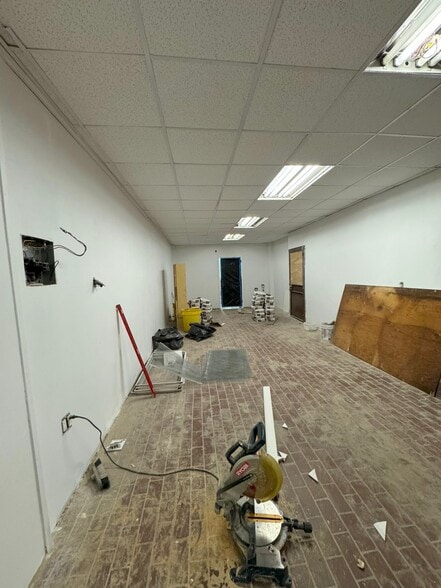 More Photos Of 739 Newark Ave, Jersey City Storefront Retail Residential For Lease