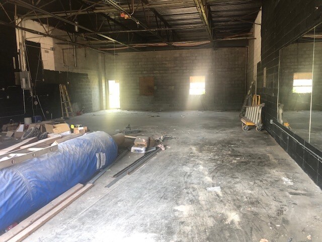 More Photos Of 7 Melanie Ln, East Hanover Warehouse For Lease