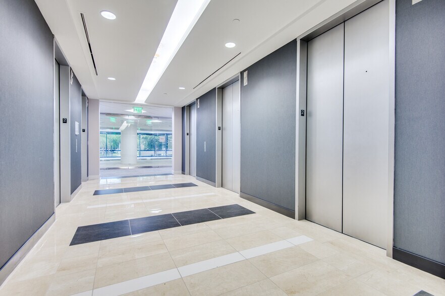 More Photos Of 400 E Las Colinas Blvd, Irving Office For Lease