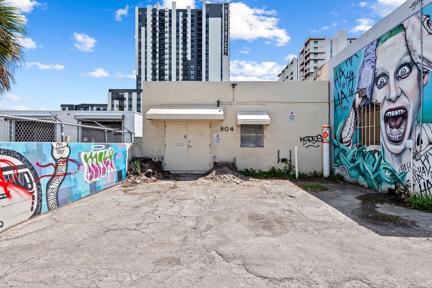 More Photos Of , Fort Lauderdale Unknown For Sale