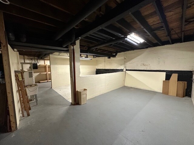 More Photos Of 181 Northwest Hwy, Cary General Retail For Sale